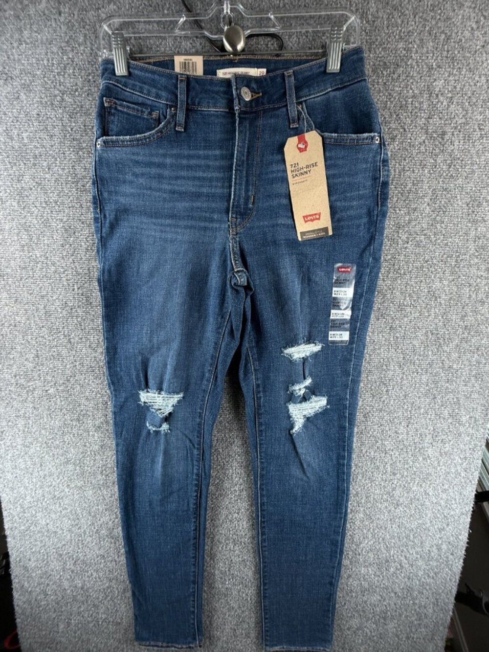 NWT Levi's Women 721 High Rise Skinny Jean Blue Denim Size 29 (8) Medium 29x30